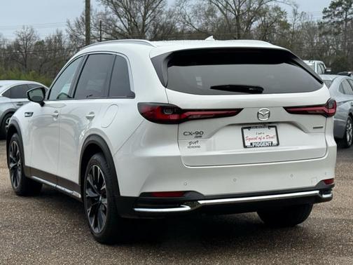 2024 Mazda CX-90 PHEV Premium Plus