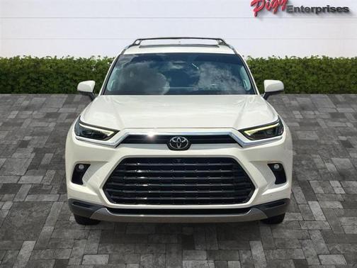 White 2024 Toyota Grand Highlander XLE