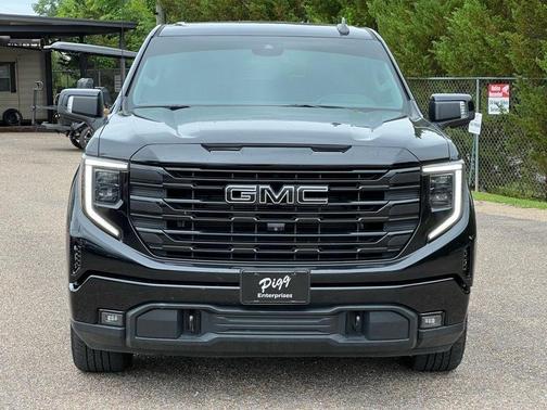 Black 2022 GMC Sierra 1500 Elevation