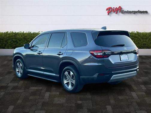 2023 Honda Pilot EX-L 7-Passenger