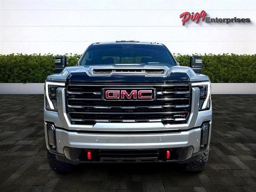 2024 GMC Sierra 2500 AT4