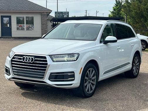 2019 Audi Q7 45 SE Premium Plus