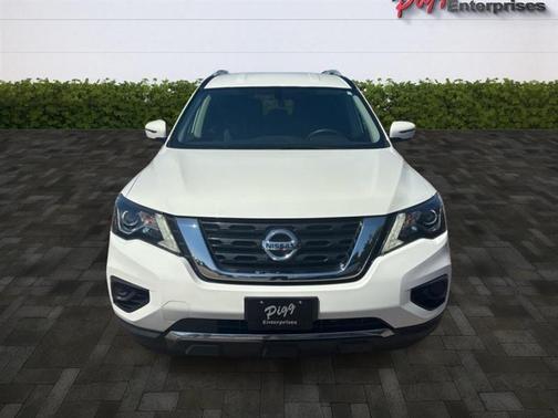2020 Nissan Pathfinder S