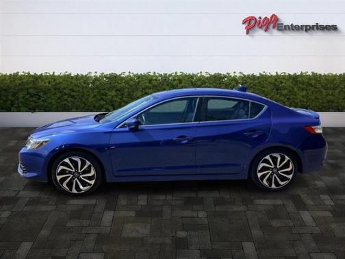 2017 Acura ILX Premium & A-SPEC Packages