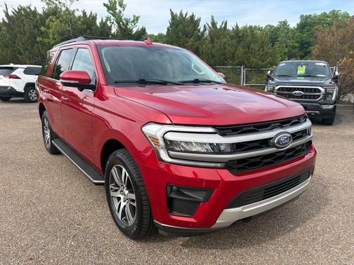 Red 2022 Ford Expedition XLT