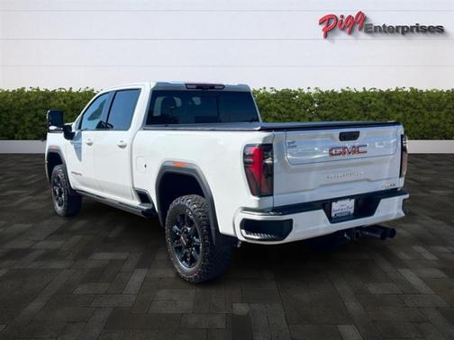 2025 GMC Sierra 2500 AT4