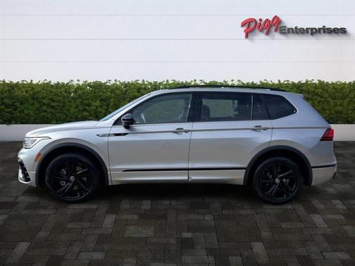 2023 Volkswagen Tiguan 2.0T SE R-Line Black