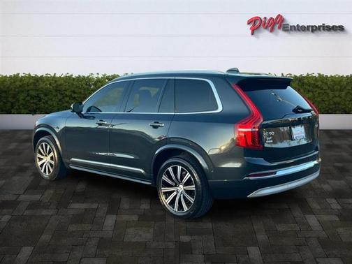 2022 Volvo XC90 T6 Inscription 7 Passenger
