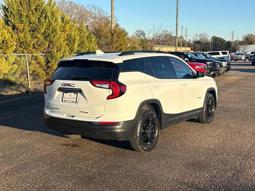 2023 GMC Terrain AT4