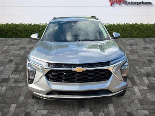 Gray 2024 Chevrolet Trax LT