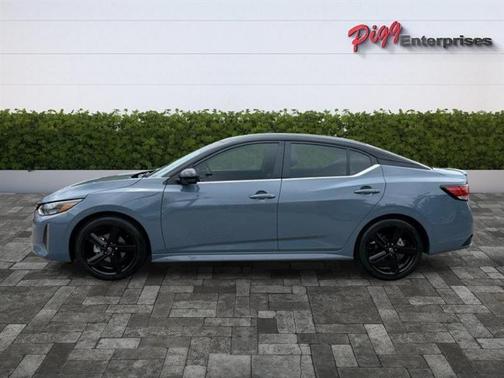 2t Gry Blk Roof 2025 Nissan Sentra SR