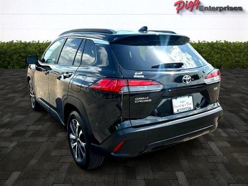 2024 Toyota Corolla Cross XLE
