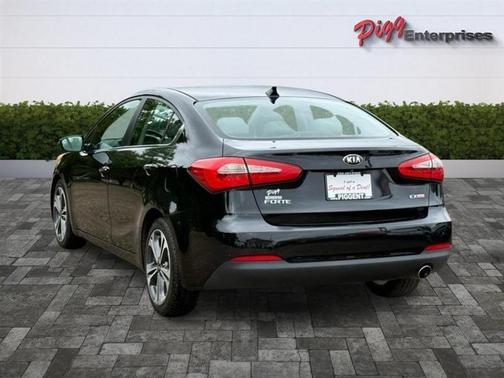 Black 2015 Kia Forte EX