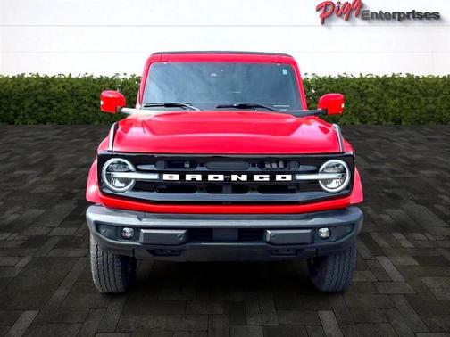 2023 Ford Bronco OUTERBANKS