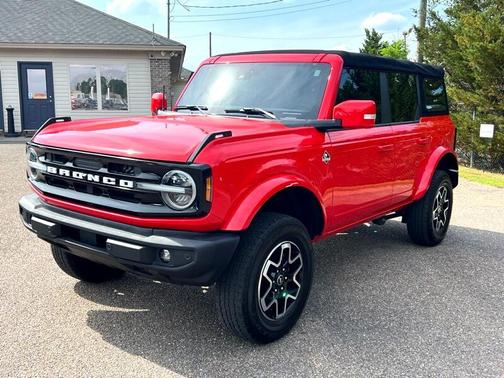 2023 Ford Bronco OUTERBANKS