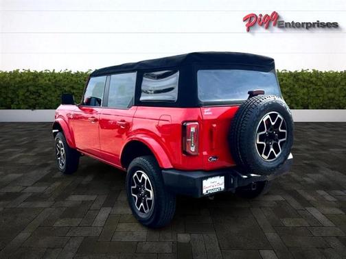 2023 Ford Bronco OUTERBANKS