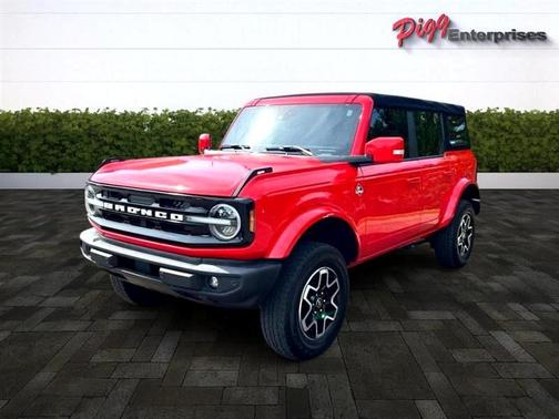 2023 Ford Bronco OUTERBANKS