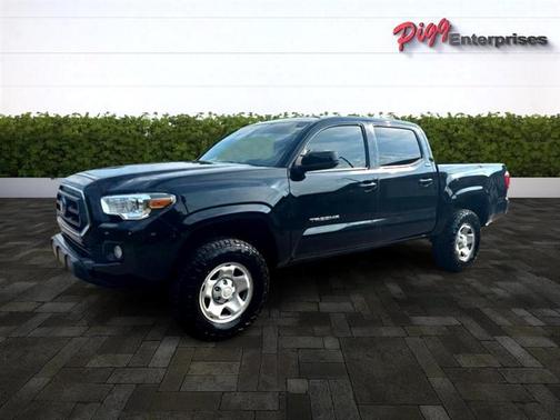 2022 Toyota Tacoma SR