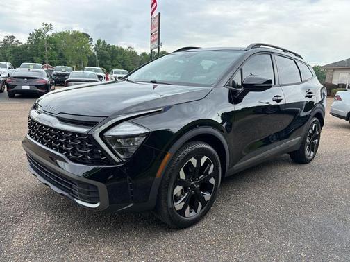 Black 2023 Kia Sportage X-Line
