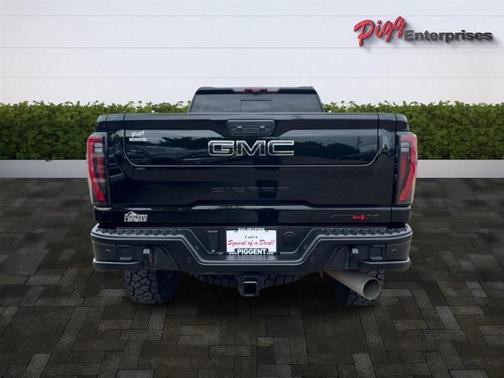 2024 GMC Sierra 2500 AT4X