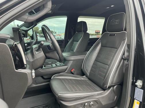 2024 GMC Sierra 2500 AT4X