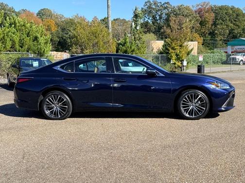 2022 Lexus ES 350 Base