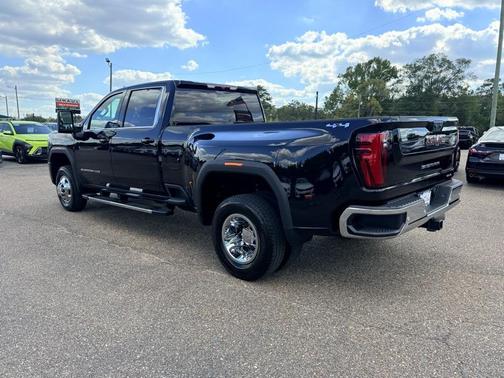 2024 GMC Sierra 3500 SLE
