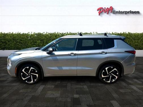 2022 Mitsubishi Outlander SEL