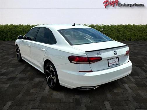 2021 Volkswagen Passat 2.0T R-Line