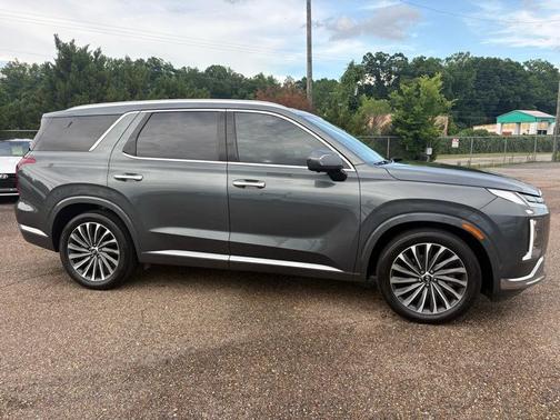 Gray 2024 Hyundai PALISADE Calligraphy