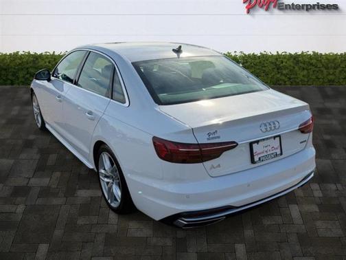 2024 Audi A4 45 S line quattro Premium