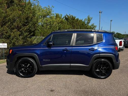 Blue 2018 Jeep Renegade Latitude