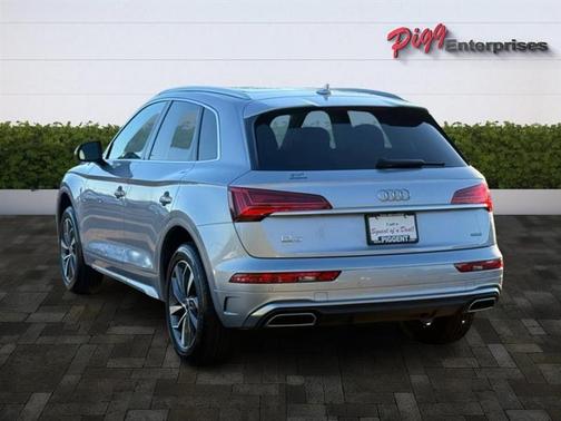 2024 Audi Q5 45 S line quattro Premium