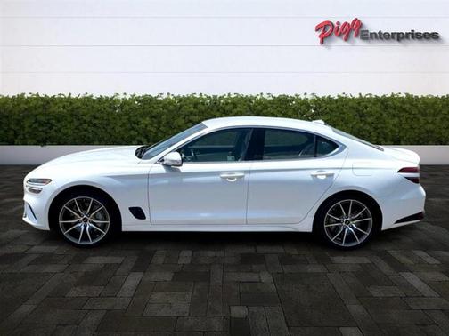 2024 Genesis G70 2.5T