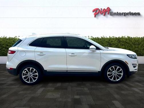 2019 Lincoln MKC Select