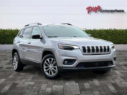 Silver 2022 Jeep Cherokee Latitude Lux