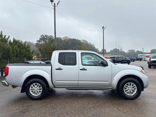 2017 Nissan Frontier SV