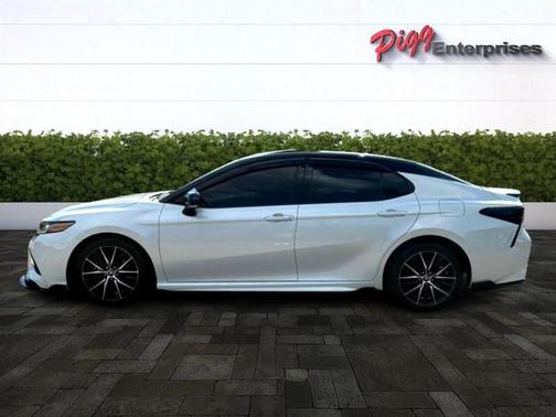 2019 Toyota Camry XSE