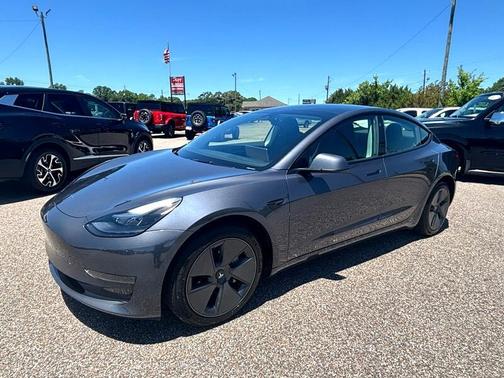 2023 Tesla Model 3 Base