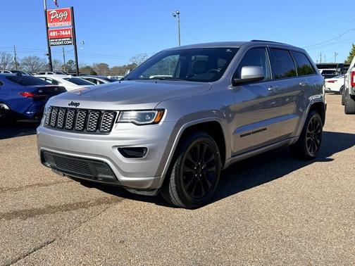 2020 Jeep Grand Cherokee Altitude