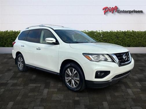 2019 Nissan Pathfinder SV