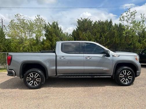 2022 GMC Sierra 1500 Limited AT4