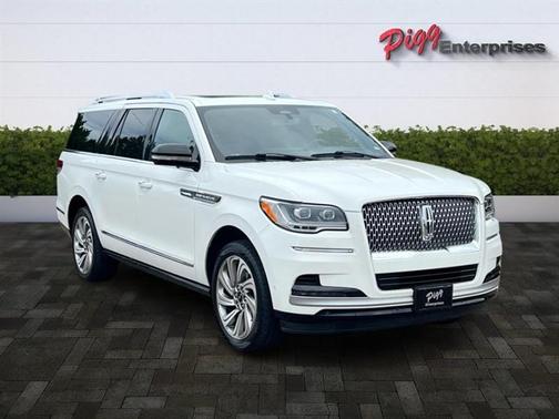 2022 Lincoln Navigator L Reserve