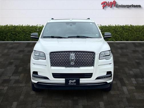 2022 Lincoln Navigator L Reserve