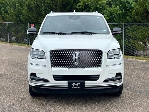 2022 Lincoln Navigator L Reserve