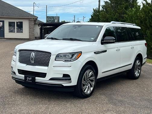 2022 Lincoln Navigator L Reserve