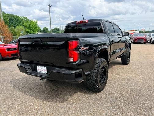 Black 2024 Chevrolet Colorado Z71