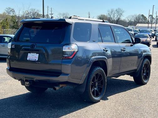 2022 Toyota 4Runner SR5