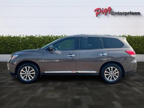 2016 Nissan Pathfinder SL