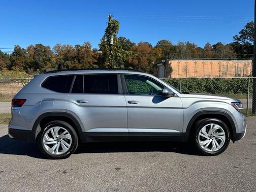 2023 Volkswagen Atlas 3.6L SE w/Technology